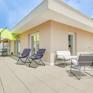  Appartement Spacieux Rooftop Parking, Terrasse Ensoleillee